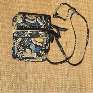 Vera Bradley Crossbody in Ellie Blue Pattern